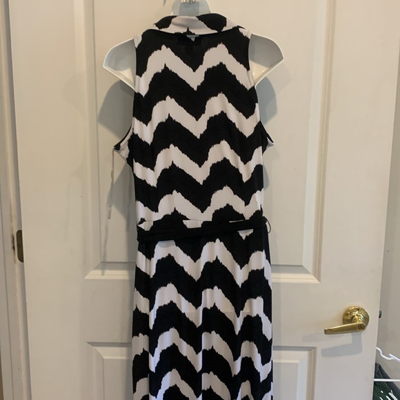 Maxi Dress - Picture 3 of 5